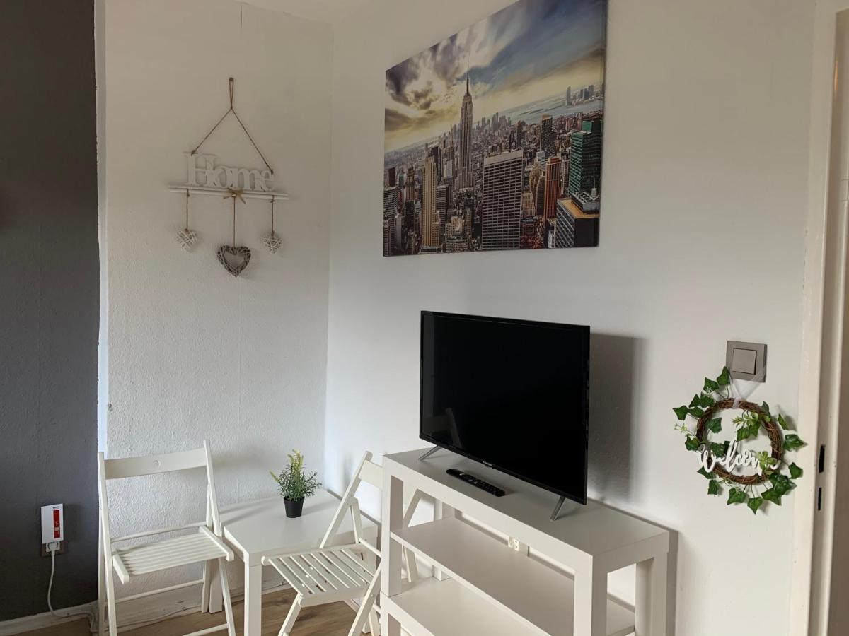 Appartamento Lebt-wohnung Fur Bis Zu 12 Personen Berlino