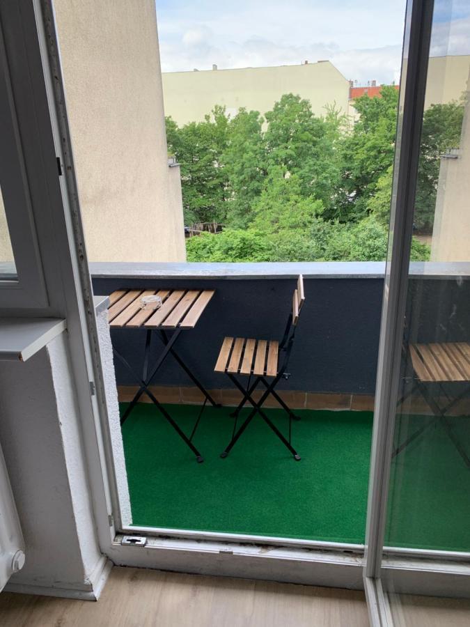 Lebt-wohnung Fur Bis Zu 12 Personen Berlino